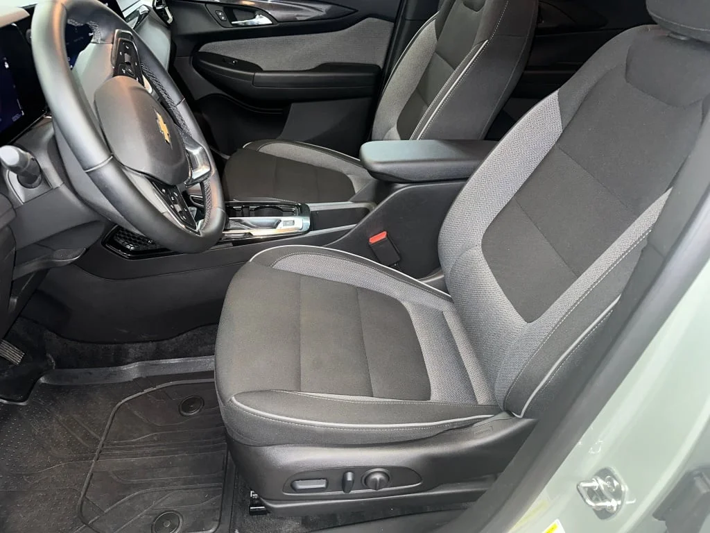 Certified Used 2025 Cacti Green Chevrolet LT image 5