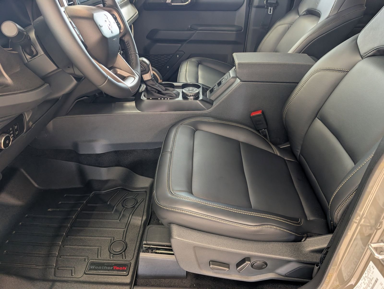 New 2026 Marsh Gray Ford Badlands image 12