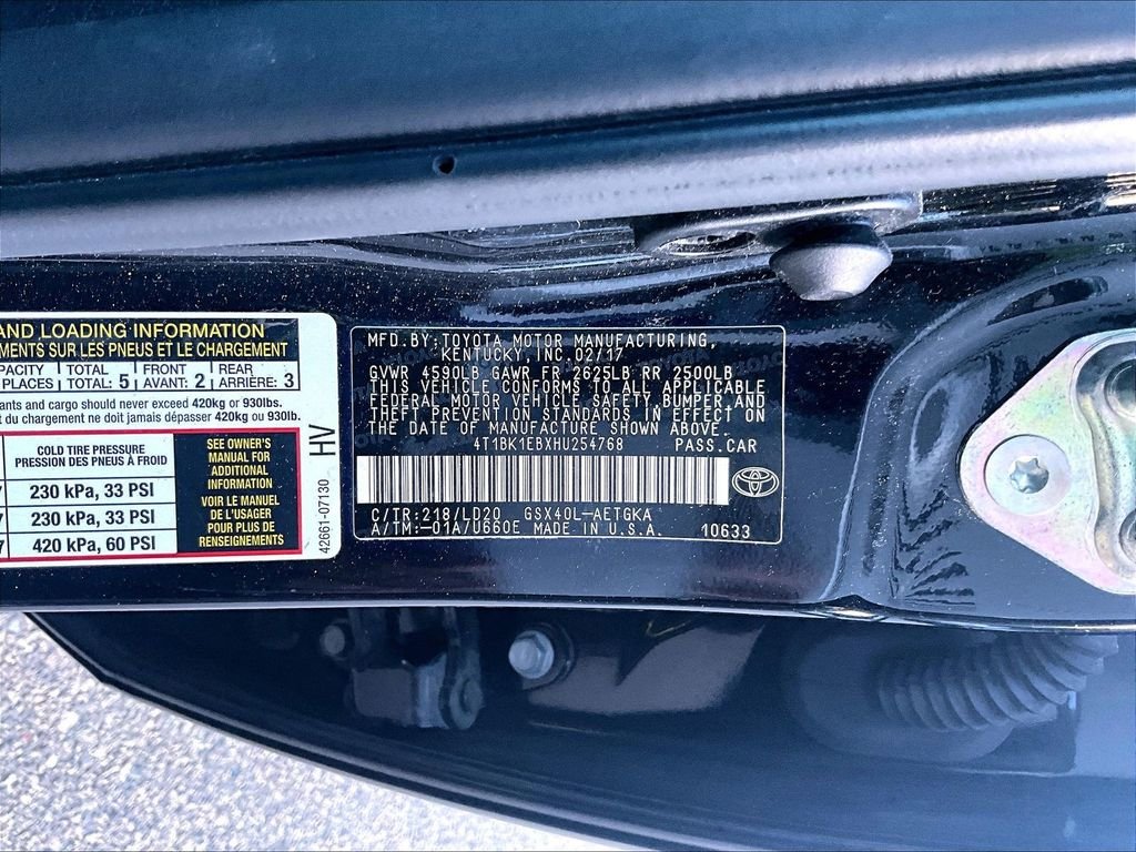 Used 2017 Black Toyota XLE image 9