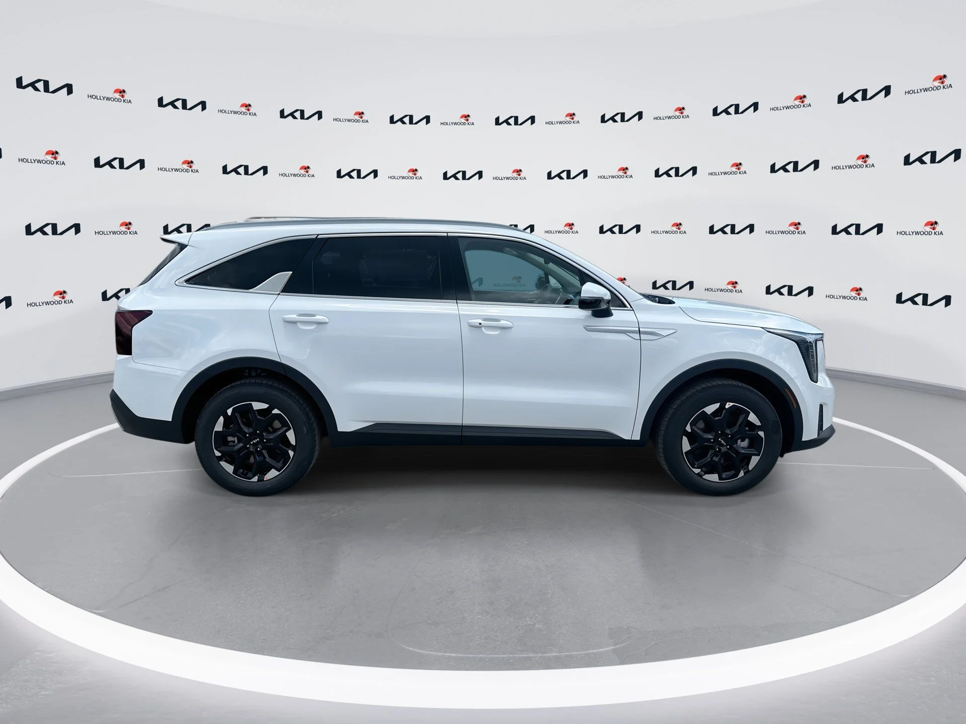 New 2026 Glacial White Pearl Kia  image 9