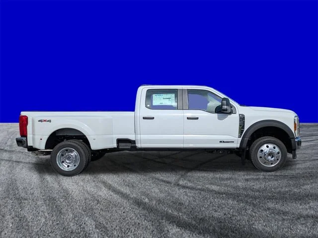 New 2026 Oxford White Ford F-450® XL image 3