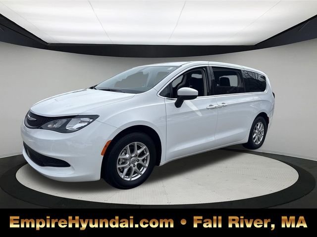 2022 Chrysler Voyager