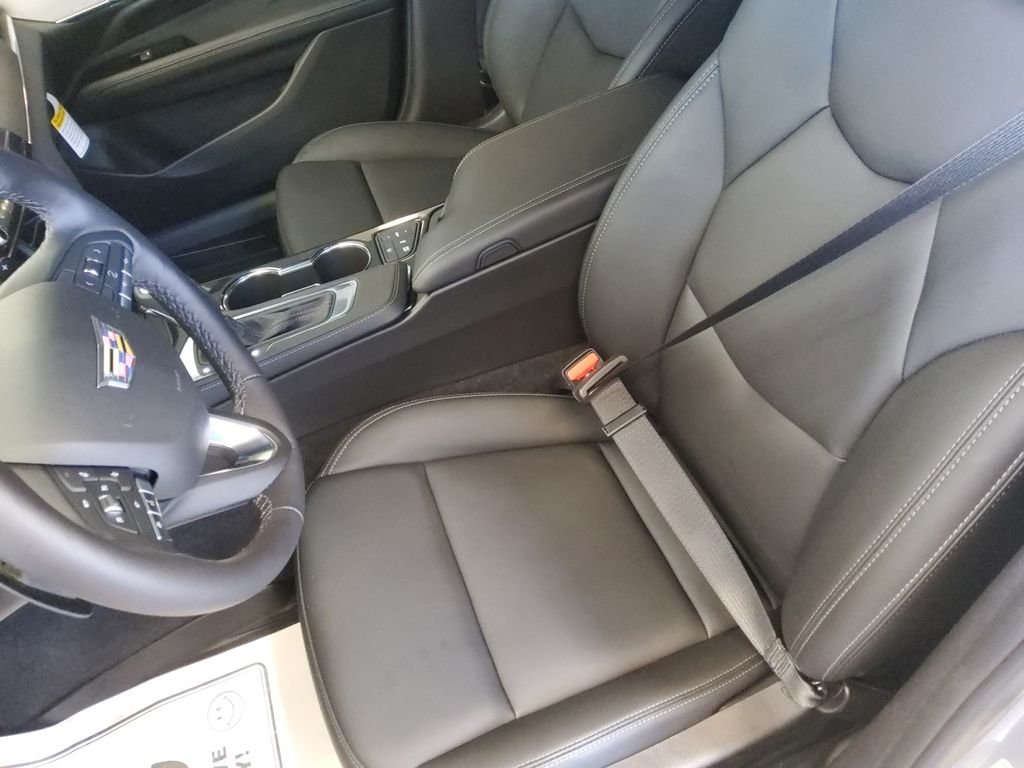 Used 2026 Silver Cadillac Luxury image 8