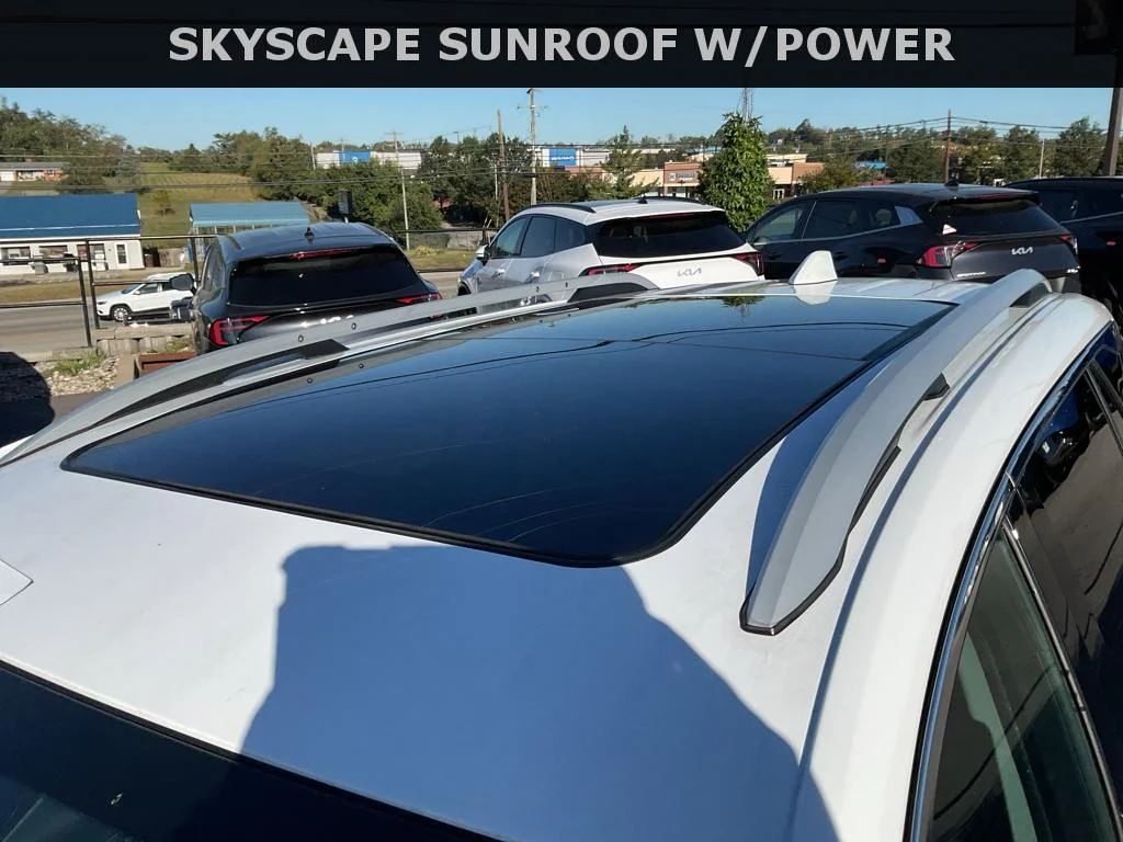 Used 2022 Summit White GMC SLT image 5