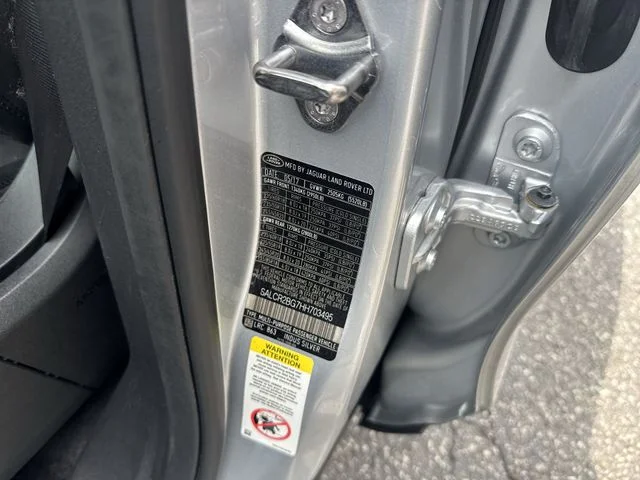 Used 2017  Land Rover HSE image 36