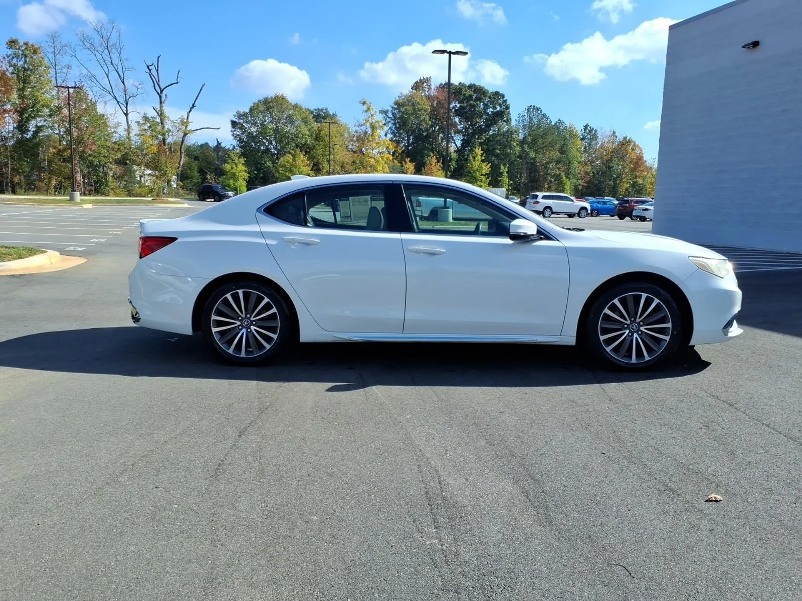 Used 2018 Bellanova White Pearl Acura w/Advance Pkg image 10
