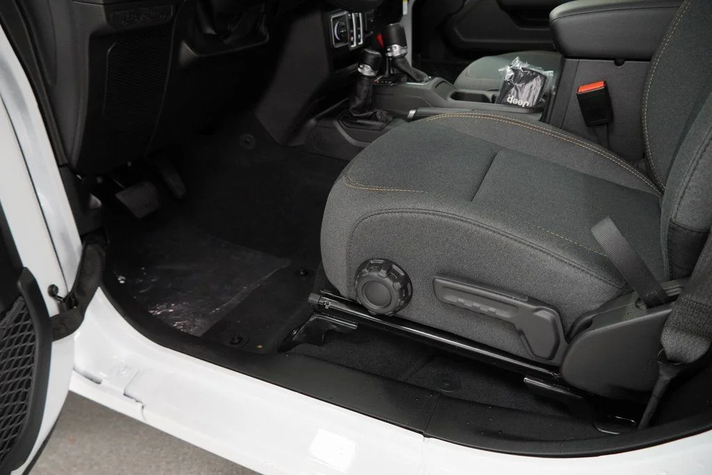 2026 Jeep Wrangler 2-Door Sport - Photo 29