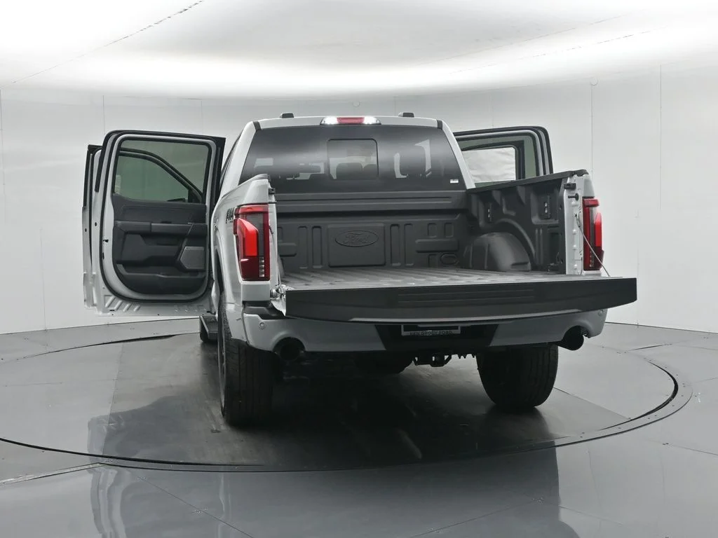 New 2026 Avalanche Ford Lariat image 40