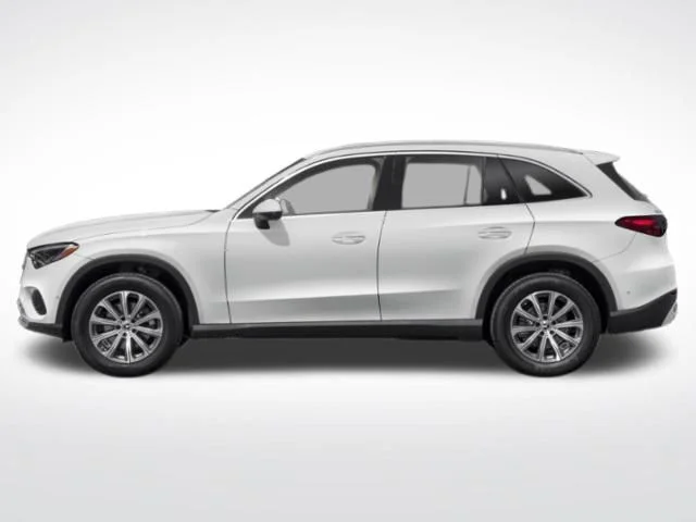 Used 2024 Black Mercedes-Benz GLC 300 image 3