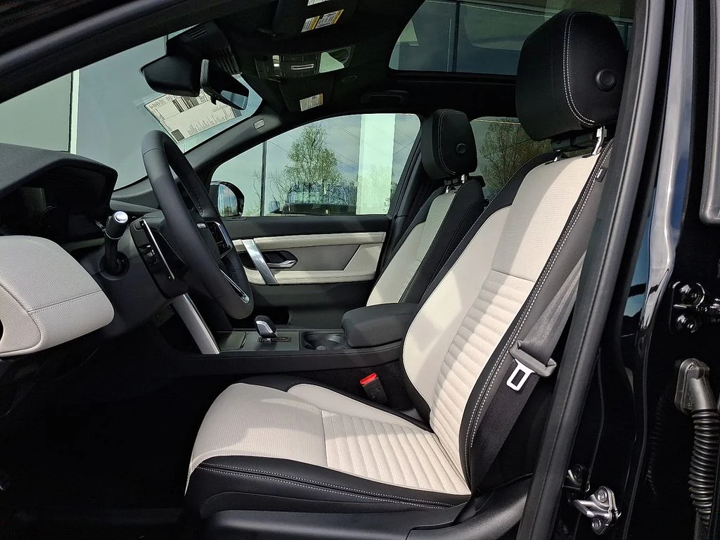 New 2026  Land Rover Landmark image 9
