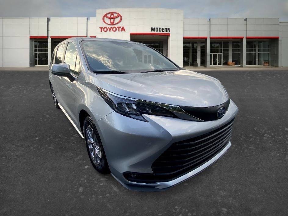 Used 2025 Celestial Silver Metallic Toyota XLE image 3