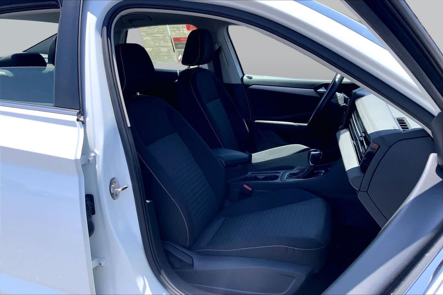Used 2025 Pure White Volkswagen S image 9