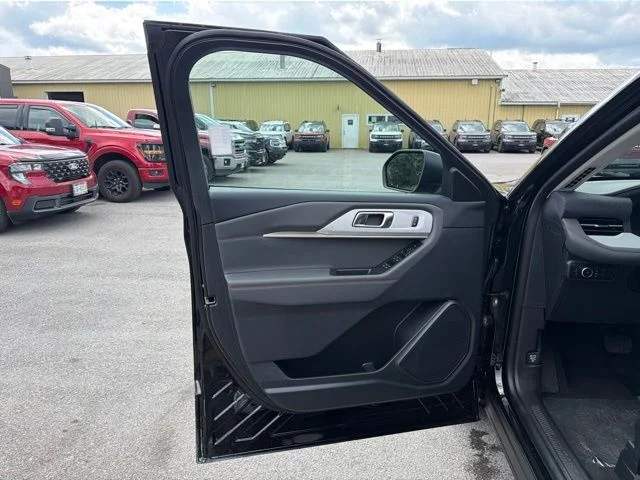 New 2026 Agate Black Metallic Ford Active image 17