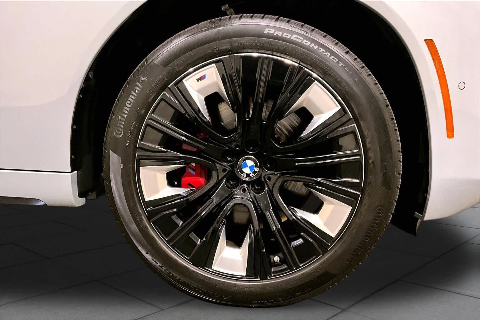 Certified Used 2026  BMW M50 xDrive image 10