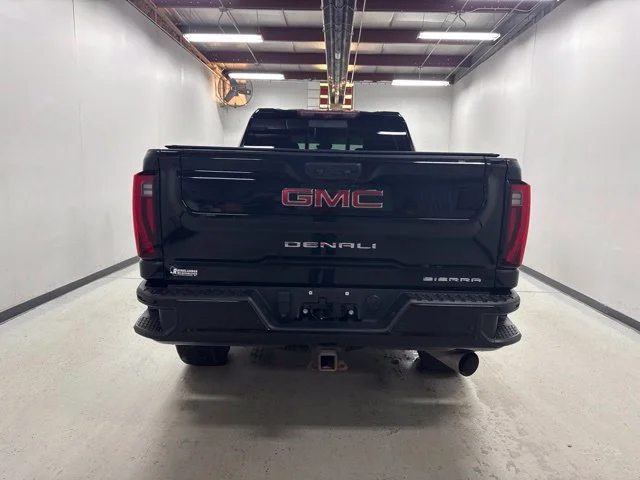 Used 2024 Onyx Black GMC Denali image 5