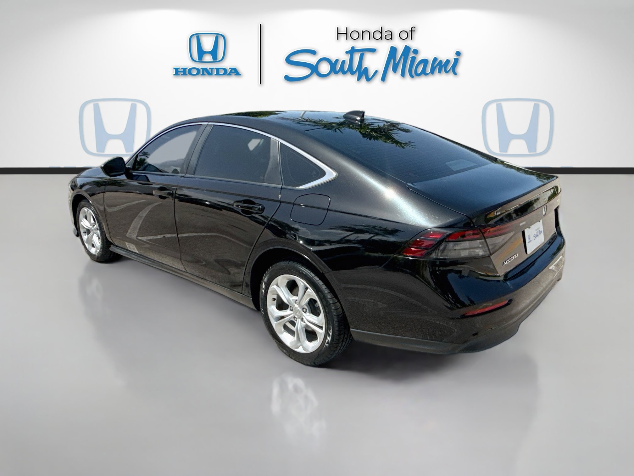 Used 2024 Crystal Black Pearl Honda 1.5T LX image 5