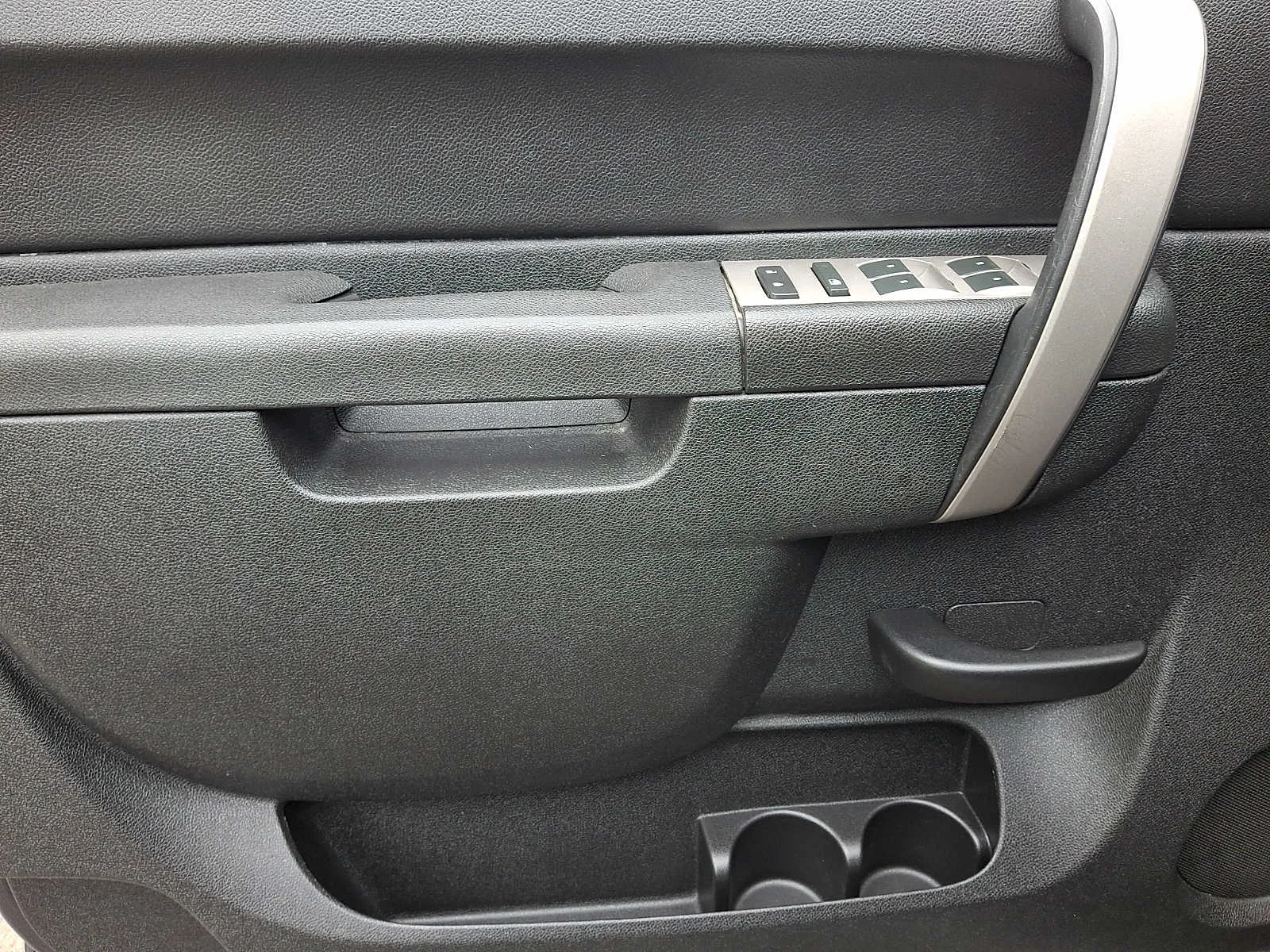 Used 2010 Taupe Gray Metallic Chevrolet Xtra Fuel Economy image 13