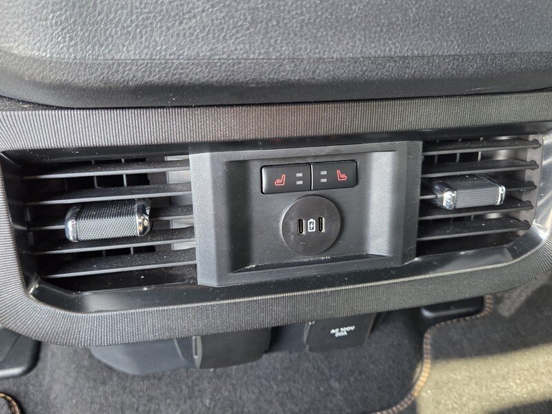 Used 2024 Black Metallic FORD PLATINUM 4WD CREW CAB 6.75