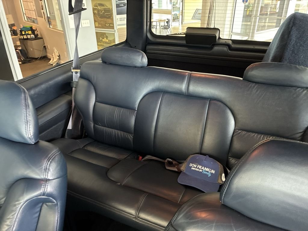 Used 1995 Blue Chevrolet Base image 18