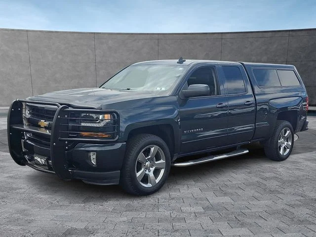 Used 2017 Gray Chevrolet LT image 6