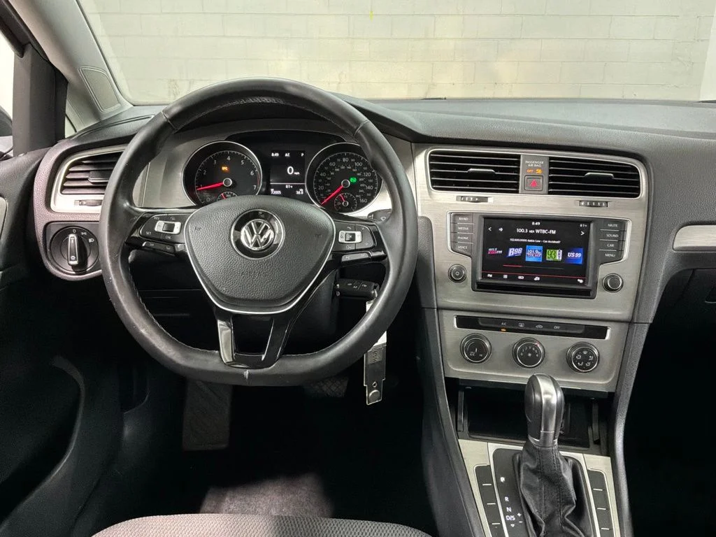 Used 2016 Platinum Gray Metallic Volkswagen TSI S 4-Door image 8