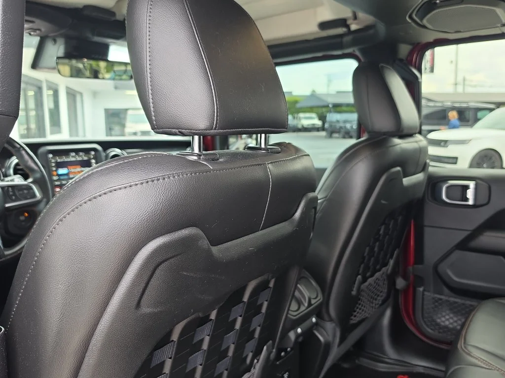 Used 2021 Snazzberry Pearlcoat Jeep Unlimited Rubicon 392 image 15