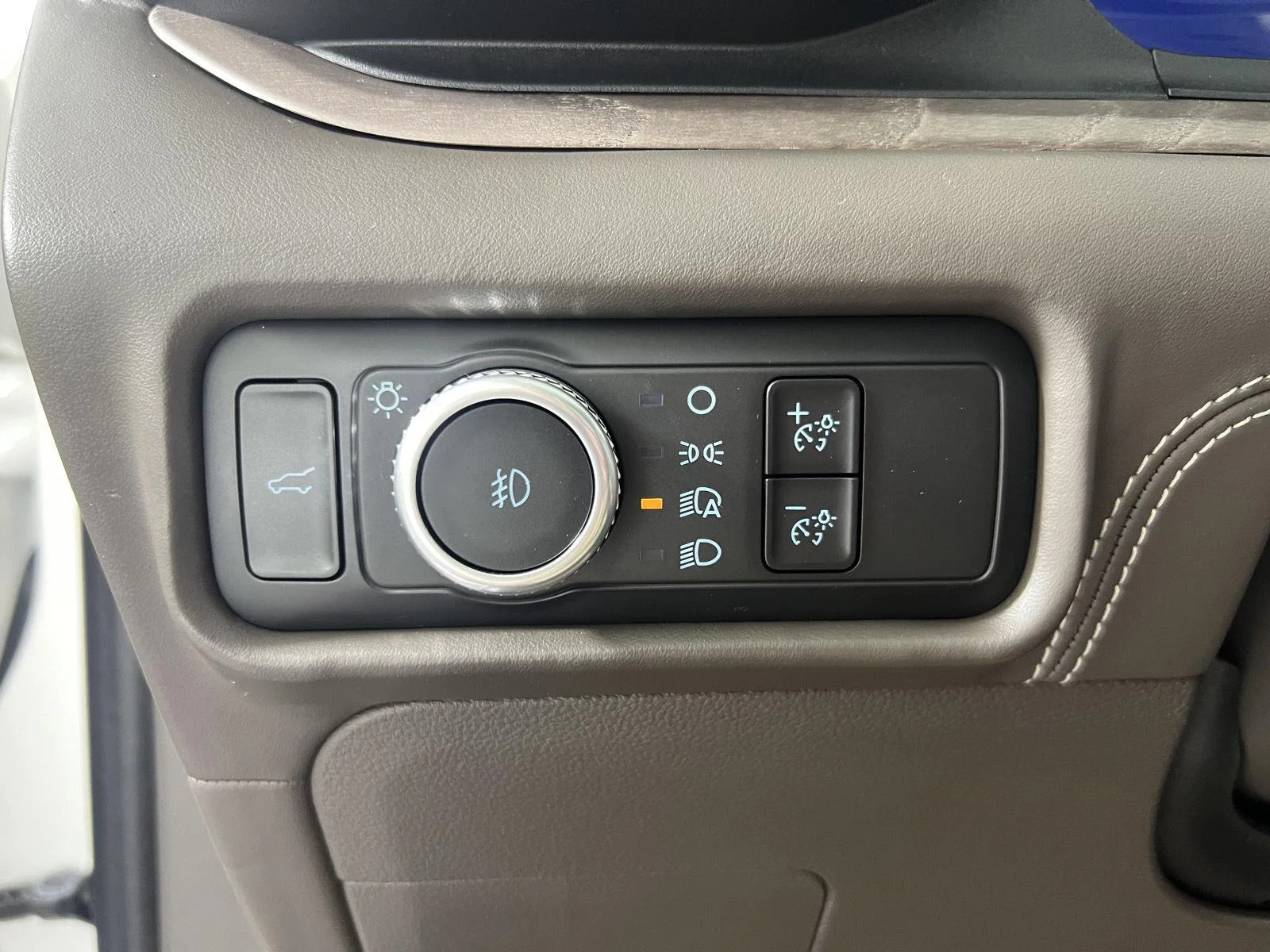 Used 2022 Star White Metallic Tri-Coat Ford Platinum image 19