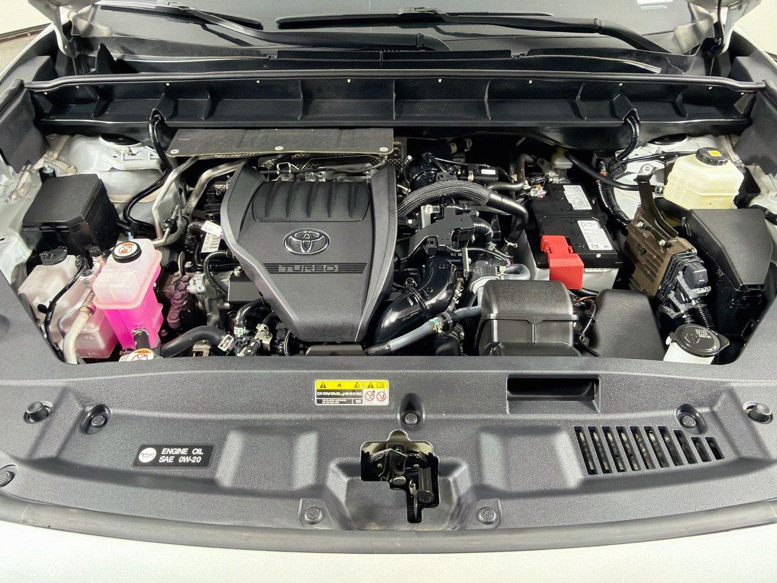 Used 2024 Wind Chill Pearl Toyota Limited image 31