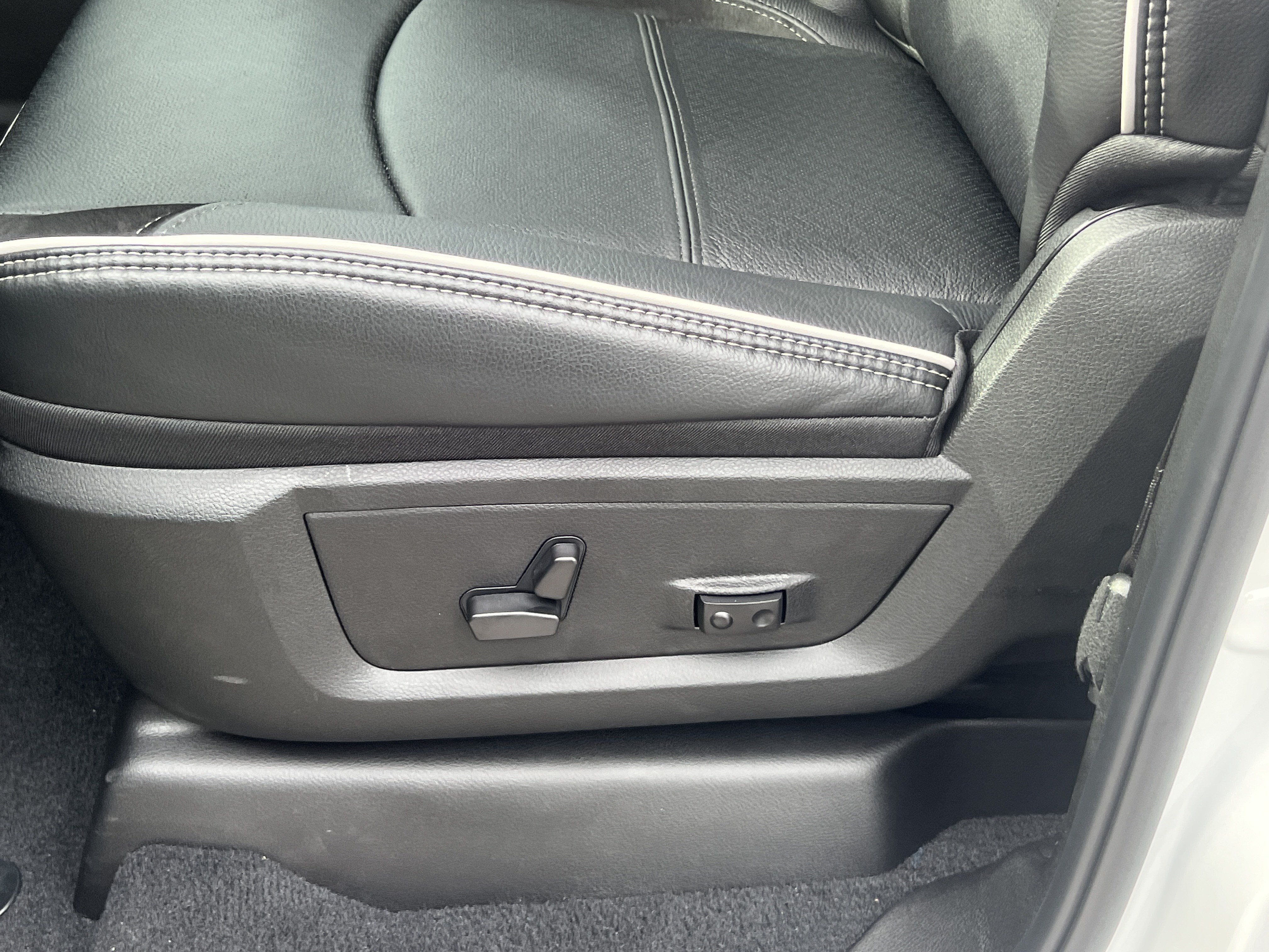 New 2026 Bright White Clearcoat Ram Laramie image 12