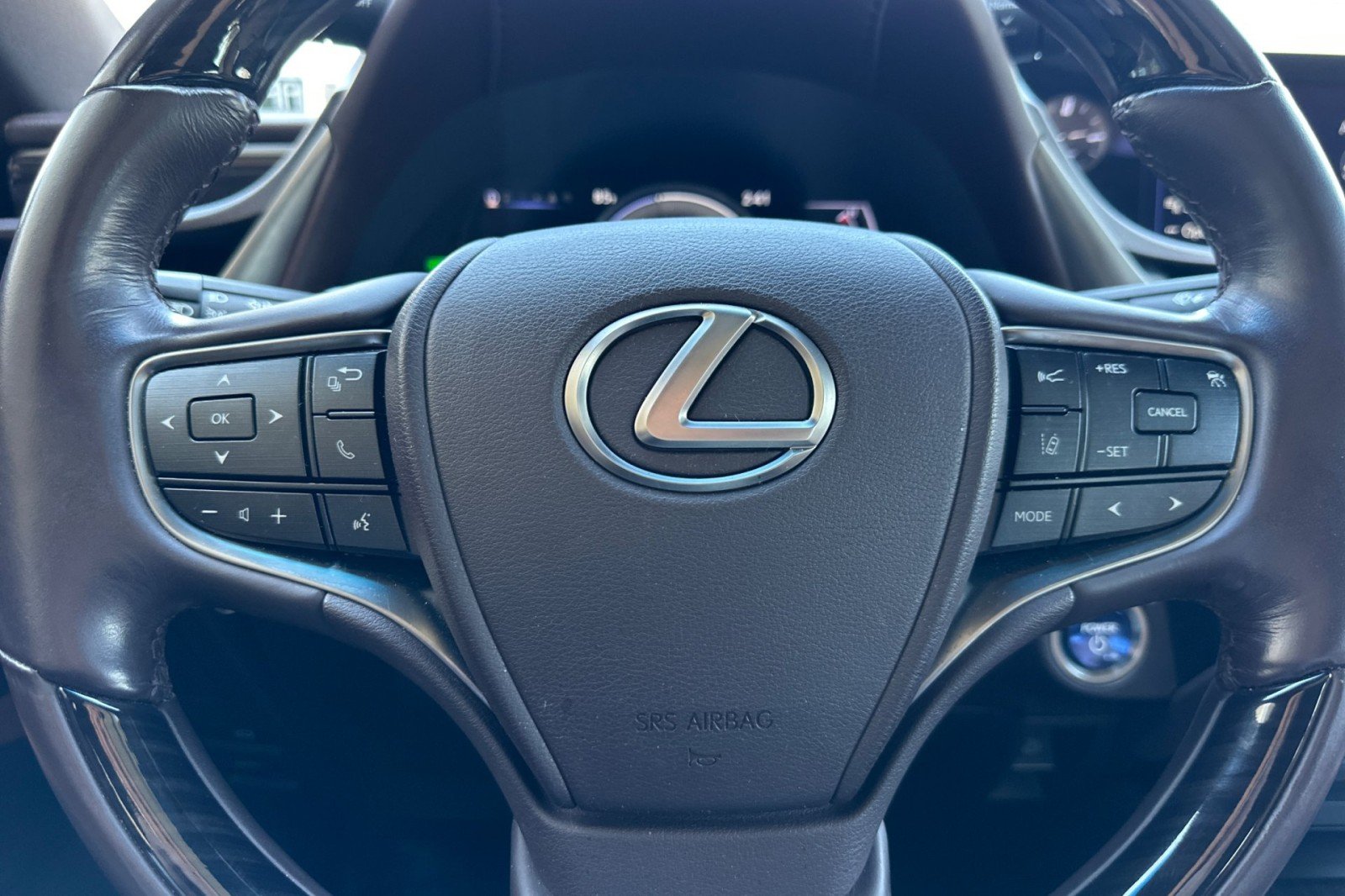 Used 2019 WHITE Lexus ES 300h image 23