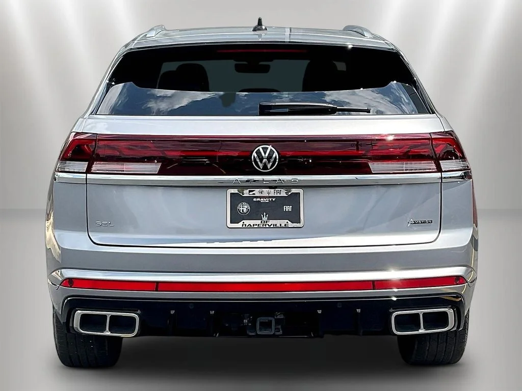 Used 2025 Silver Mist Metallic Volkswagen 2.0T SEL Premium R-Line image 5
