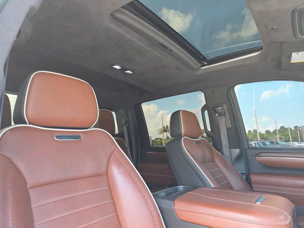 Used 2024 White Frost Tricoat GMC Denali Ultimate image 11