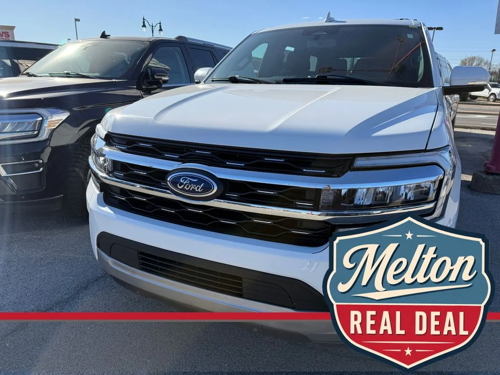 Used 2024 White Ford Limited image 2