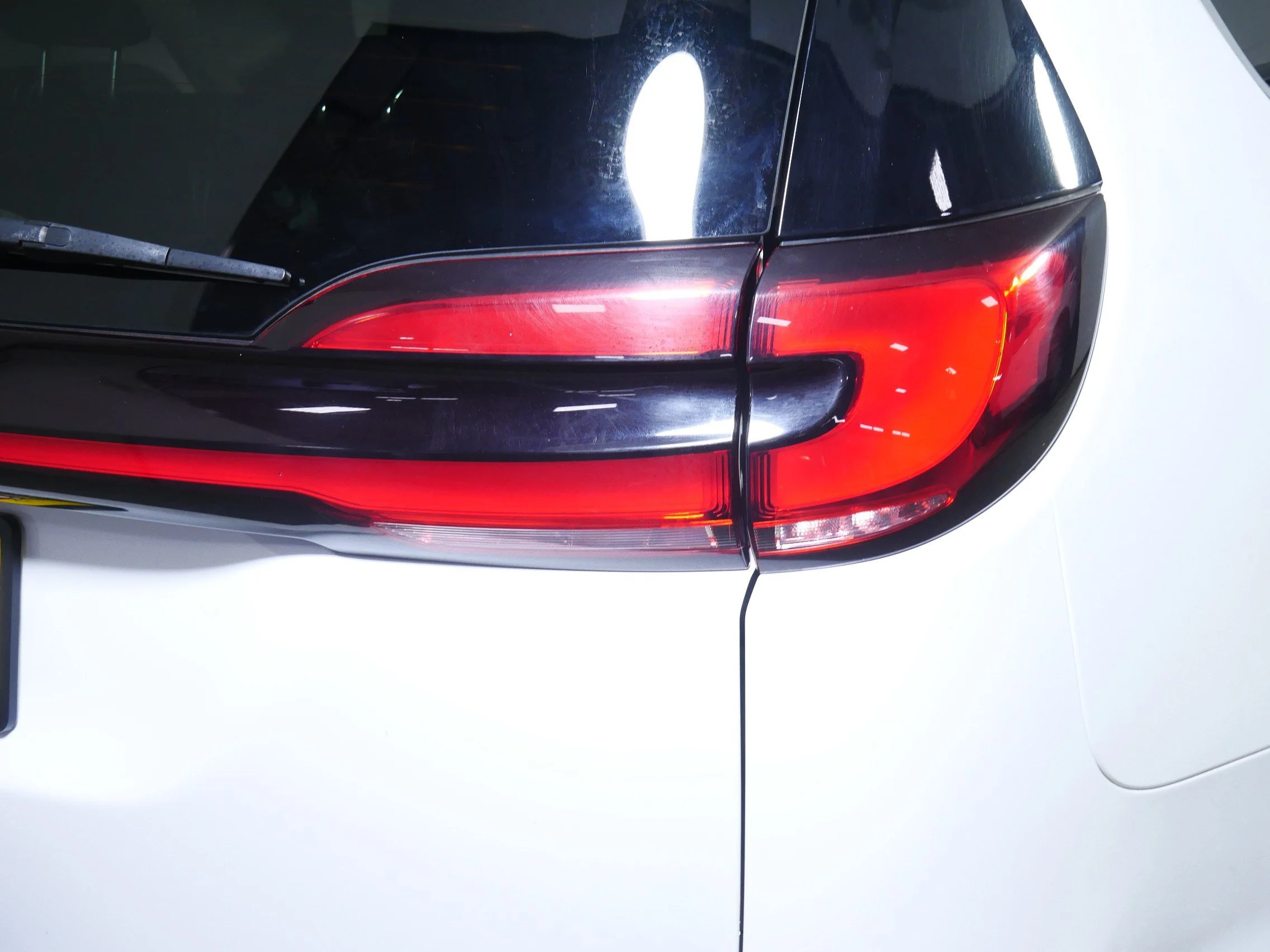 Used 2021 Bright White Clearcoat Chrysler Touring L image 17