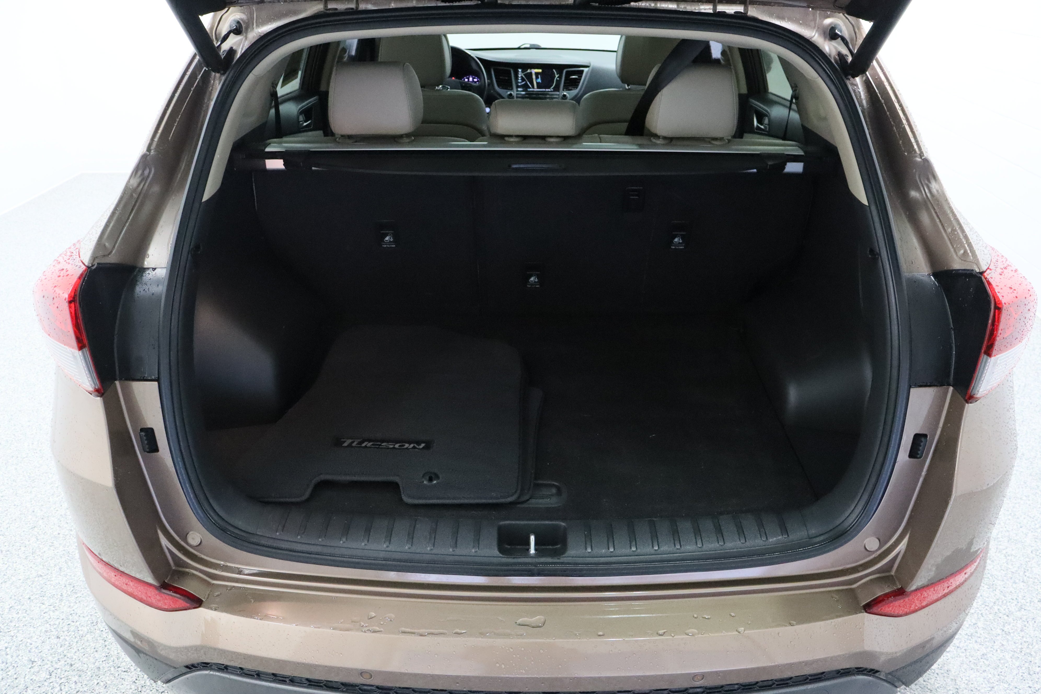 Used 2016 Mojave Sand Hyundai Limited 1.6T image 35