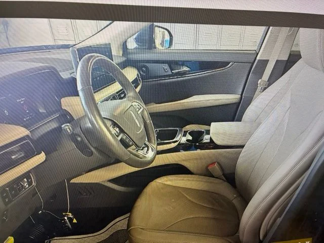 Used 2022 Flight Blue Lincoln Reserve image 6