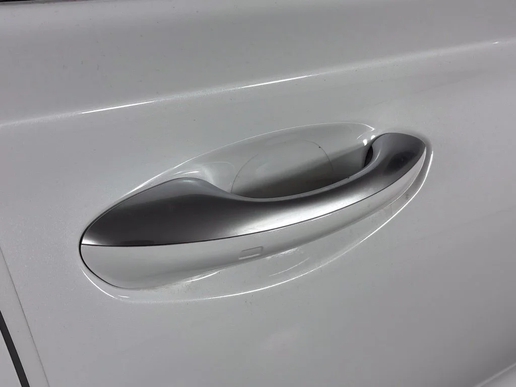 Used 2023 White Hyundai Limited image 12