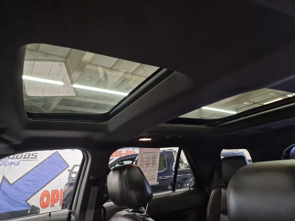 Used 2015 Ingot Silver Ford Limited image 7