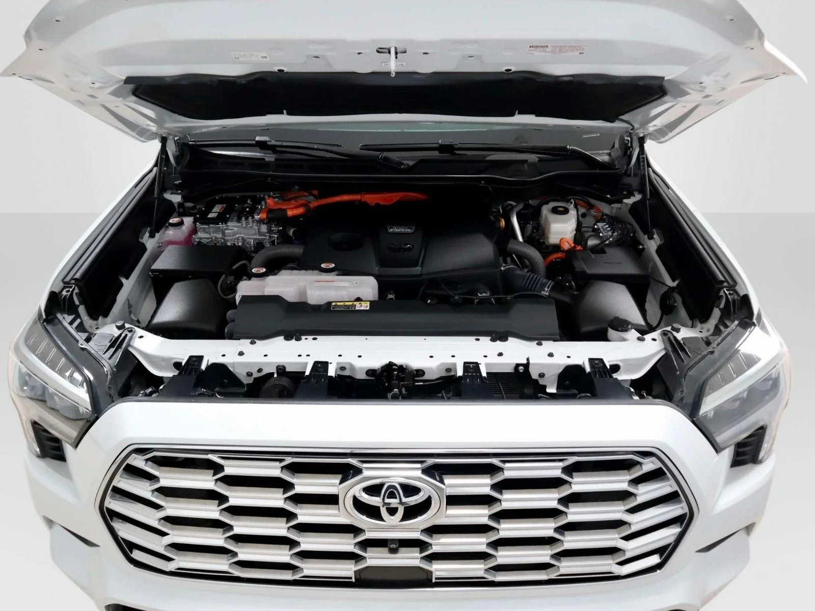 Used 2026 Wind Chill Pearl Toyota Capstone image 9