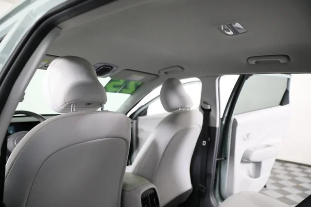 Used 2025 Green Hyundai SEL image 20