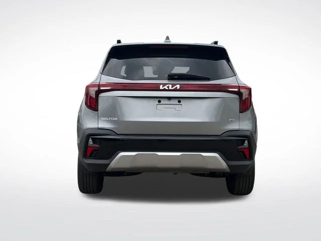 2024 Kia Seltos S - Photo 22