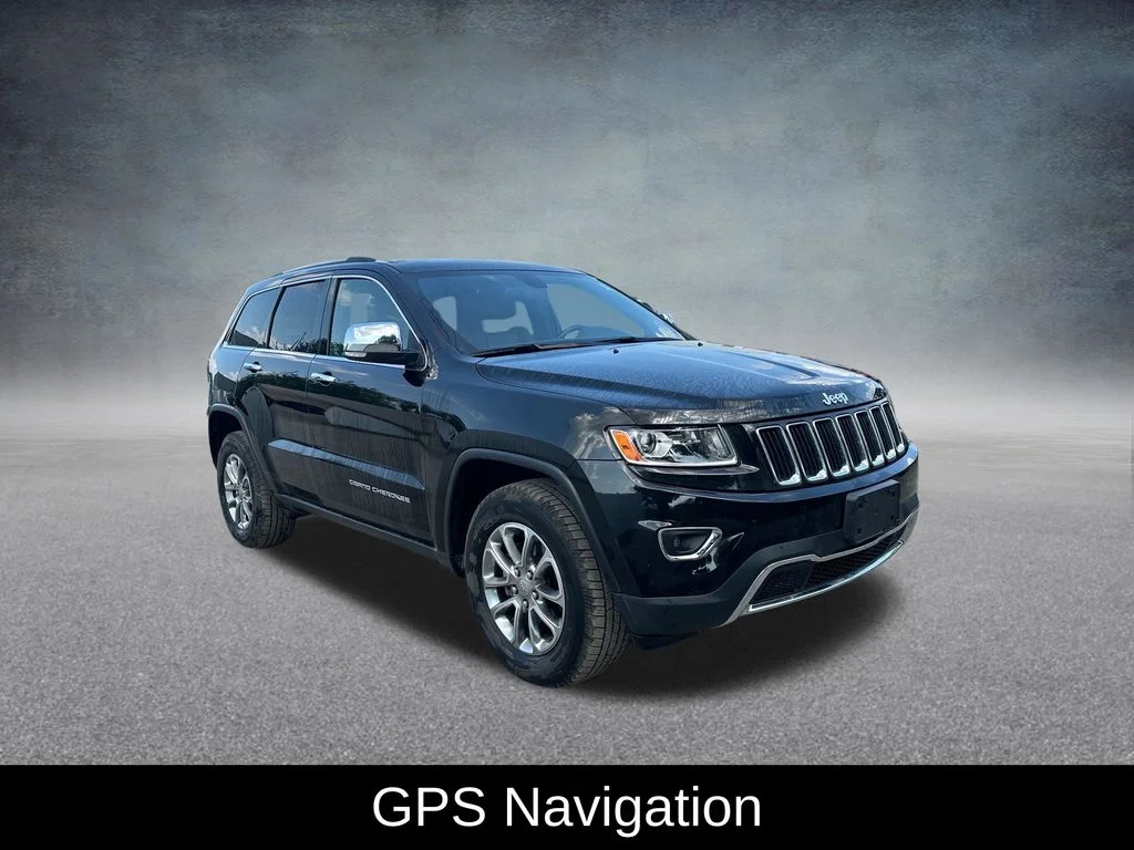Used 2014 Brilliant Black Crystal Pearlcoat Jeep Limited image 5