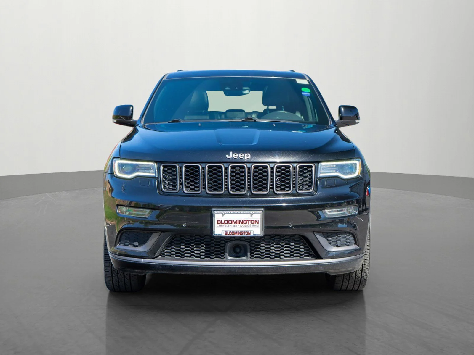 Used 2018 Jeep Grand Cherokee High Altitude with VIN 1C4RJFCG4JC252320 for sale in Minneapolis, Minnesota