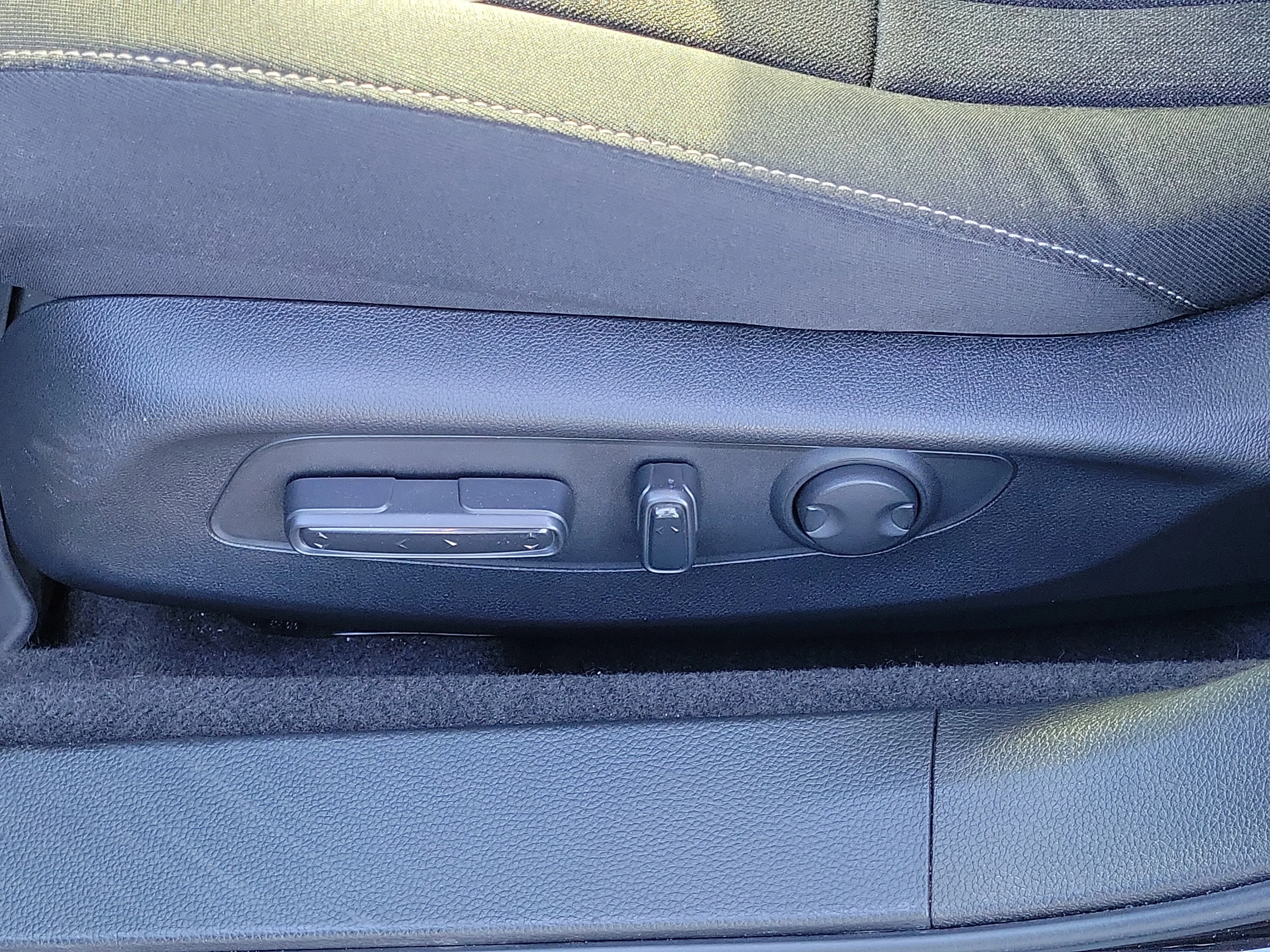 2025 Honda Accord SE - Photo 56