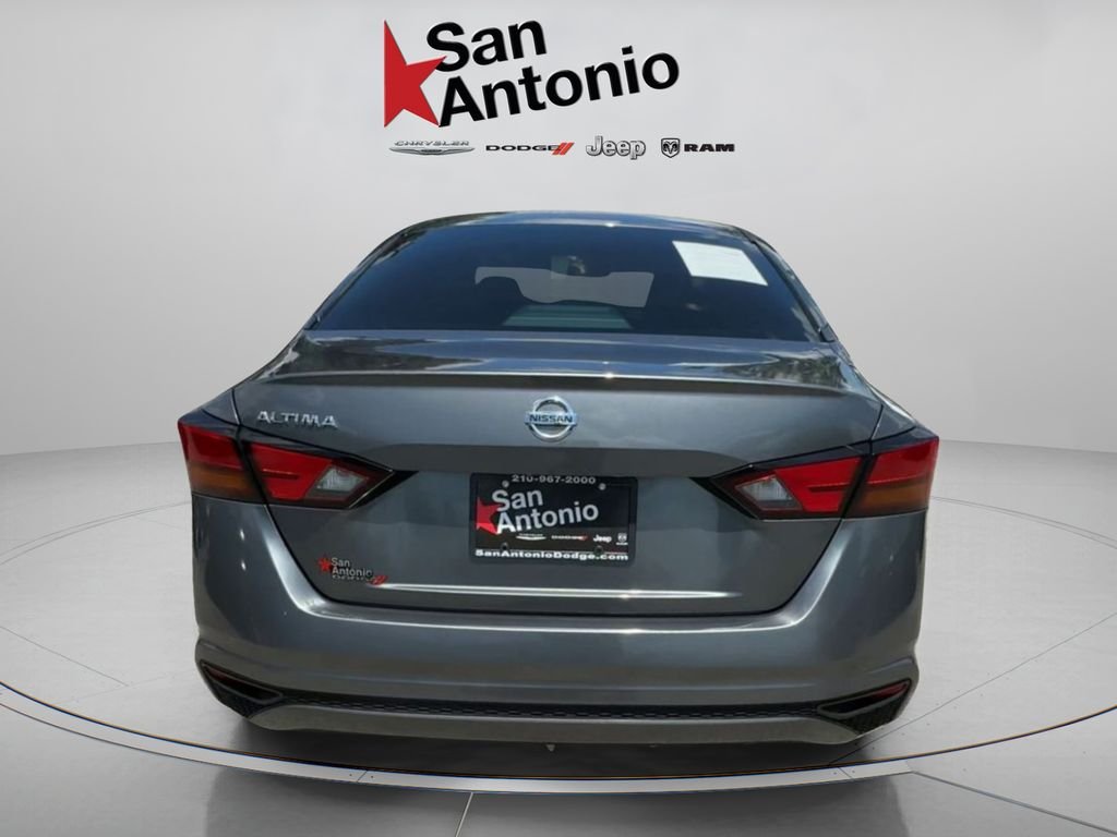Used 2021 Gray Nissan 2.5 S image 12