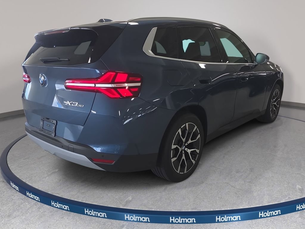 New 2026 Arctic Race Blue metallic BMW 30 xDrive image 4