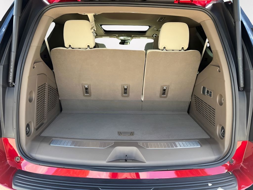 Used 2025 Volcanic Red Tintcoat GMC Denali image 5