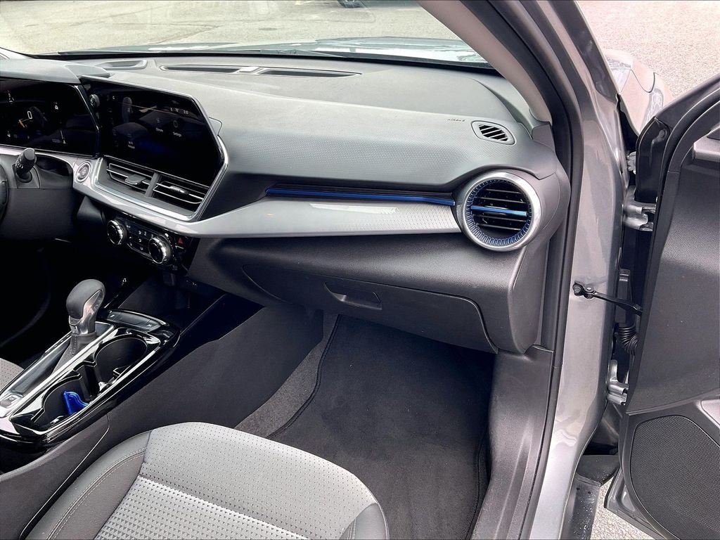 Used 2024 Sterling Gray Metallic Chevrolet LT image 12