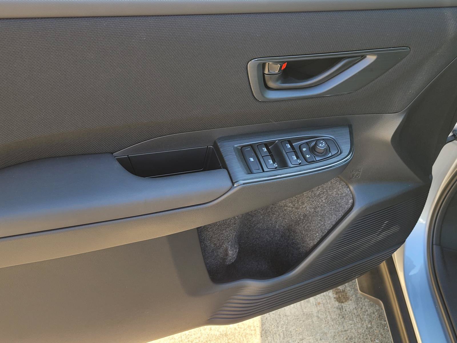New 2026 ICE SILVER METALLIC Subaru Premium image 4
