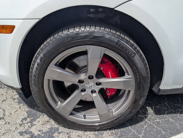 Used 2022 White Porsche S image 18